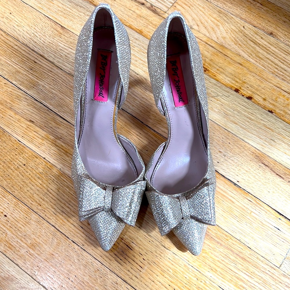 Gold Shiny Betsy Johnson Heels